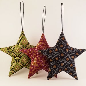 Decorative star to hang