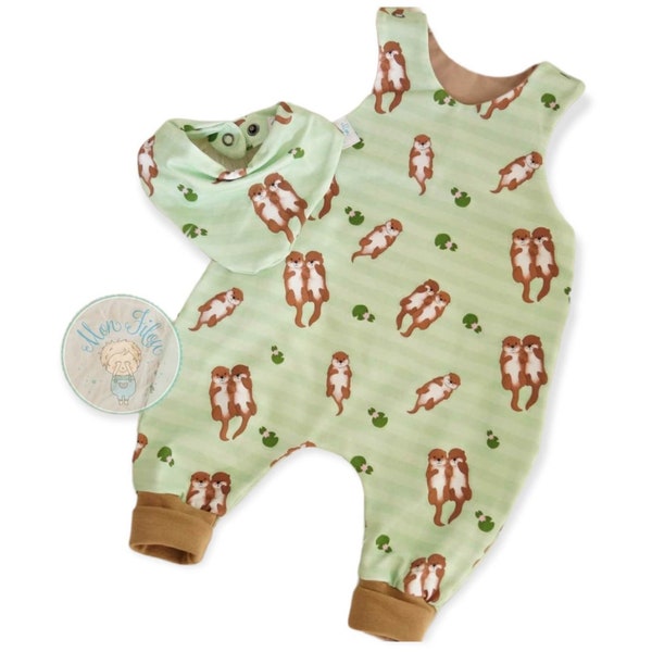 set de bébé,2pcs,taille 68,loutre,ensemble bébé,nouveau née,cadeau naissance, barboteuse,salopette,gigoteuse,cadeau parents,foulard,vert