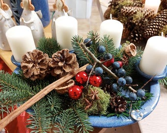 Adventsteller oval, blau, für vier Kerzen