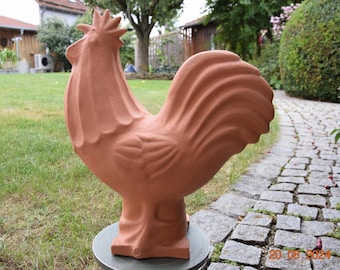 Dachgockel aus rotem Ton, Firstgockel