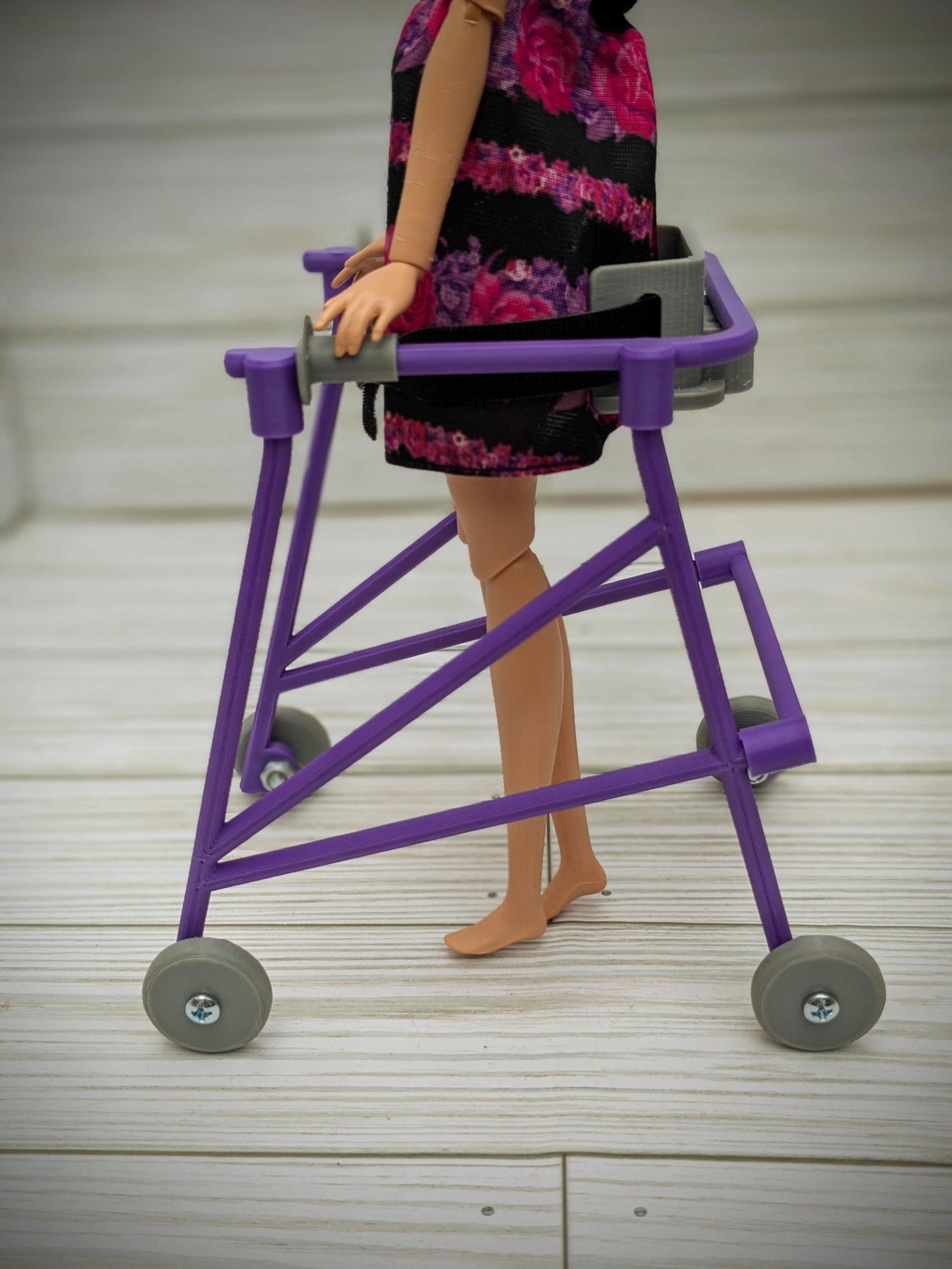 Andador/Entrenador de marcha para muñecas de moda, escala 1/6, andador  posterior para muñecas - Etsy México, image size:2250x3000