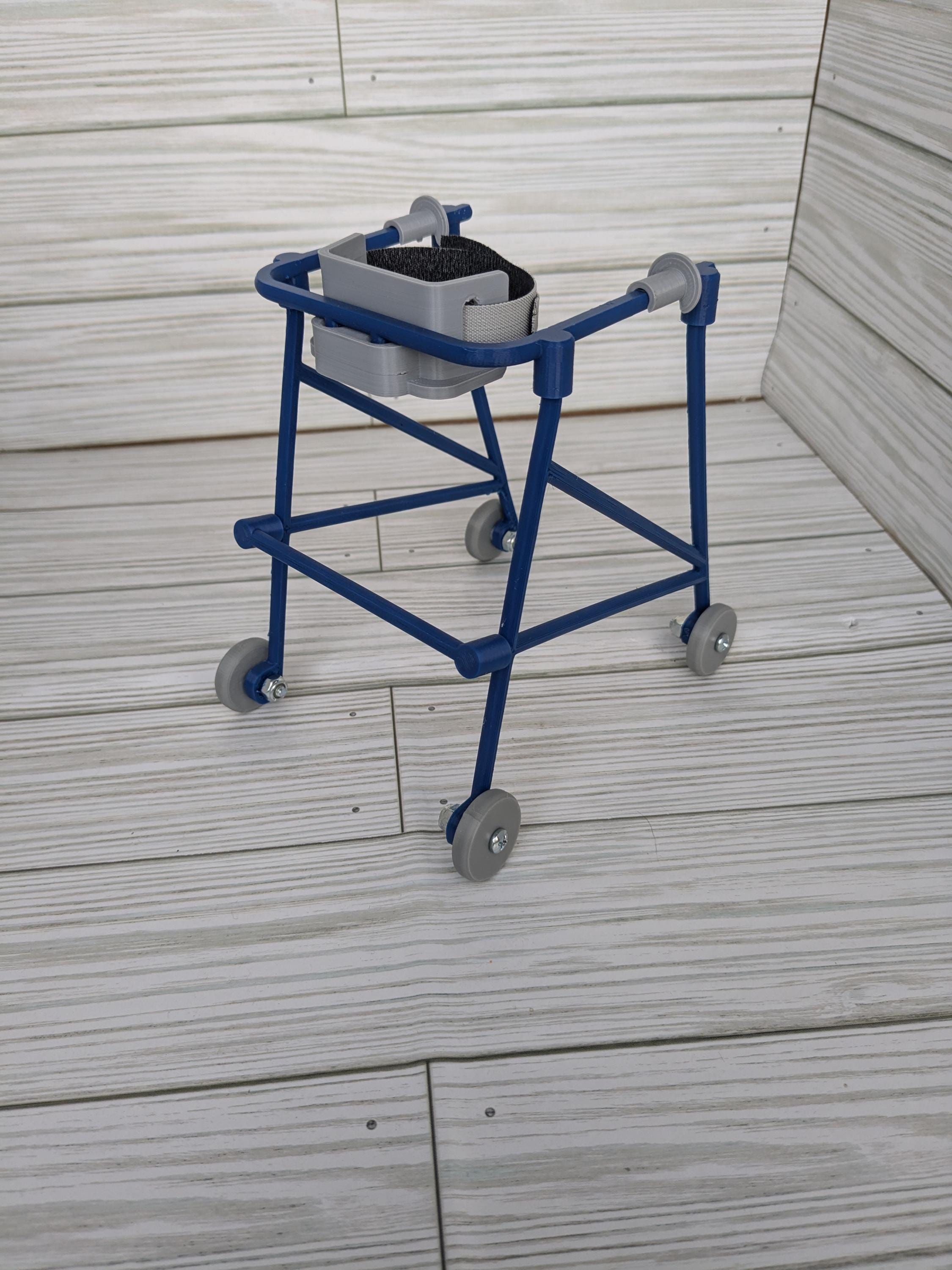 Andador/Entrenador de marcha para muñecas de moda, escala 1/6, andador  posterior para muñecas - Etsy México, image size:2250x3000