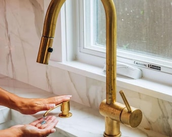 Unlacquered solid brass kitchen faucet , pull down faucet , pull out faucet , kitchen faucet , sink faucet , brass faucet kitchen