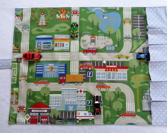 Play road to go XXL, car road and farm for on the go, reversible blanket with 6 garages