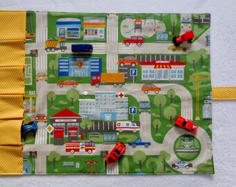 Play road to go XXL, car road and farm for on the go, reversible blanket with 6 garages