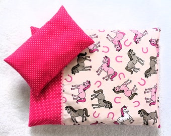 Puppenbettwäsche "Pferdchen", Set aus Kissen und Decke
