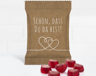 Wedding favor with original HARIBO red gummy hearts: "So glad you're here!" "Rustic Hearts"