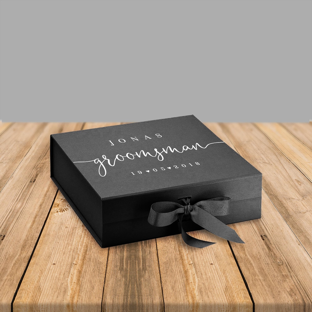 PartyGifts&beyond Trauzeugen Geschenkboxen – 8 Stück, Mit Aufschrift „Will You Be My Groomsmen“, Weißer Karton