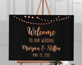 Welcome sign for the wedding personalized with name & date made of acrylic glass with black background "garland", English lettering