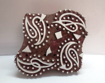 Vintage Indian wooden hand carved textile printing fabric block / stamp design pattern
