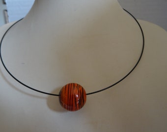 Collier créole, cerceau acier, boule en bois, pendentif, ras de cou, hippie, boule marron, meilleure amie, cadeau anniversaire, maman, souvenir,