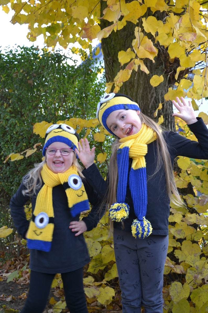 hand knitted Minions scarf image 1