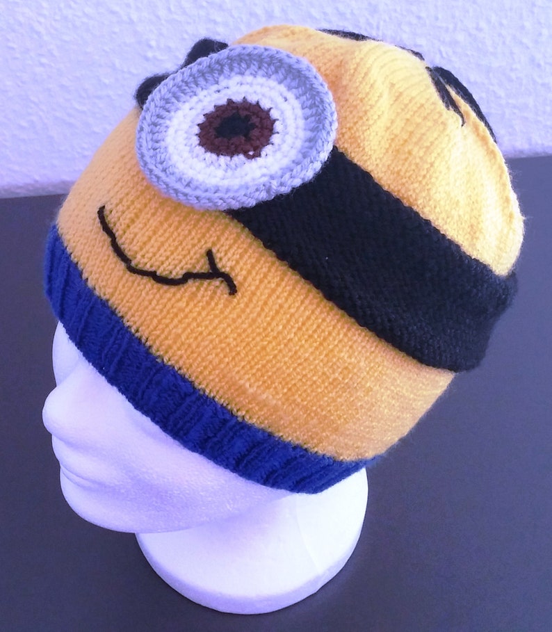 handgestrickte Minions Mütze Stuart für Kinder bis KU 54 cm Bild 7