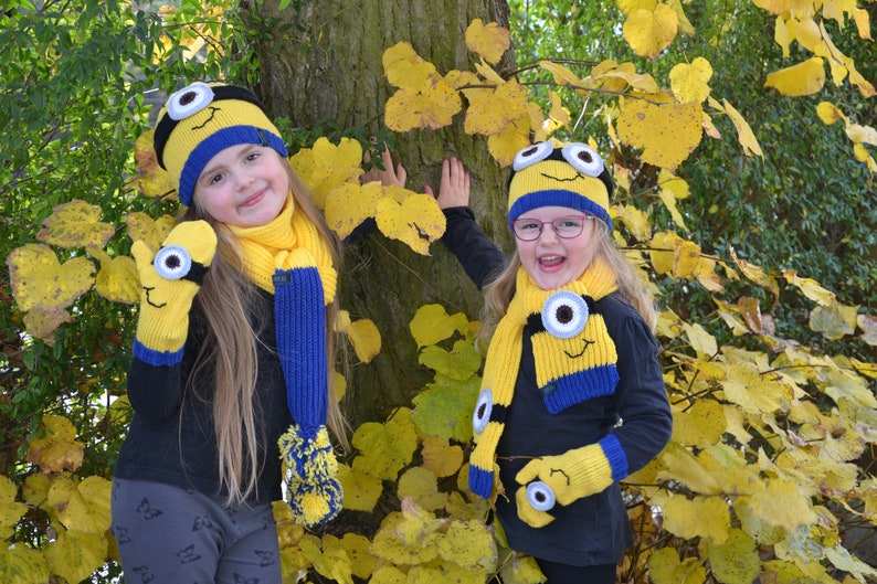 handgestrickte Minions Mütze Stuart für Kinder bis KU 54 cm Bild 4