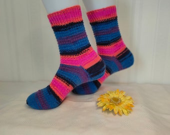 42/43 handgestrickte kuschelige warme FarbenFrohe Socken