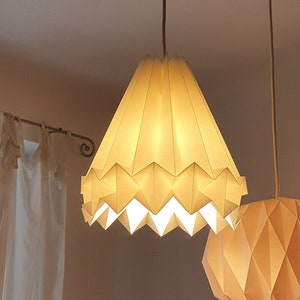 Origami lamp, paper lamp, folded lampshade, white paper lampshade, origami light