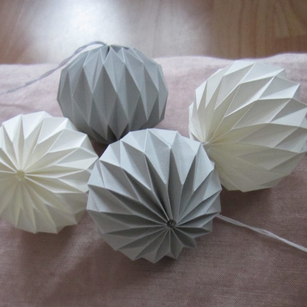 Papierball,Papierkugel,Origamideko,Wohndeko, Fensterschmuck Wohndekor Papierdeko hellgrau weiß Geschenk