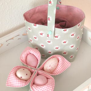Breakfast Set Flowers* Bread Rolls & Egg Basket* Placemat* Kitchen Utensil*