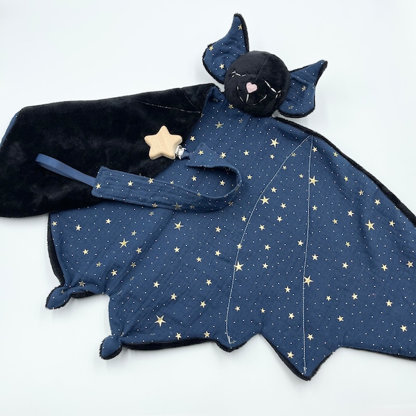 Baby bat security blanket, bat comforter, Doudou with pacifier holder, Baby blanket bat, lovey blanket, bat plush, personalized baby toy