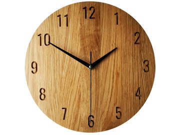 Horloge en chêne, teinte chaude, résine naturelle, horloge moderne, 28 cm (11 po.), horloge murale, horloge murale en bois, horloge murale moderne, naturdéco