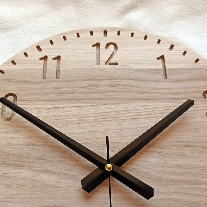 Large Oak Wood Wall Clock: Modern Silent Clock (14''/36cm) - Etsy
