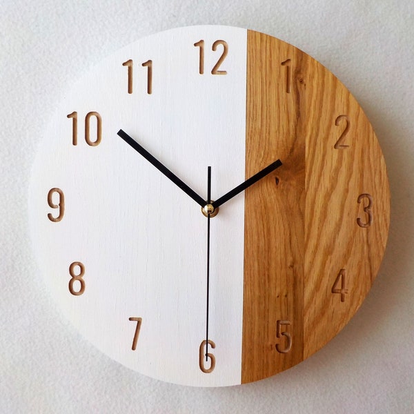 White & Resin Wood Clock, Oak Clock, Minimalist Clock, Numbers Clock, Modern Wall Clock, 11'' 28cm, Unique Clock, Naturdeco