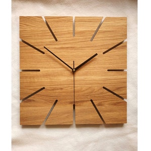 Reloj cuadrado de roble, reloj de madera cálida, 14'' 36 cm, reloj de madera de resina, reloj moderno, reloj minimalista, reloj silencioso, Naturdeco