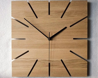 Grande horloge murale carrée, horloge en chêne, 14 po. 36 cm, horloge en bois, horloge moderne, horloge minimaliste, horloge unique, horloge silencieuse, naturdeco