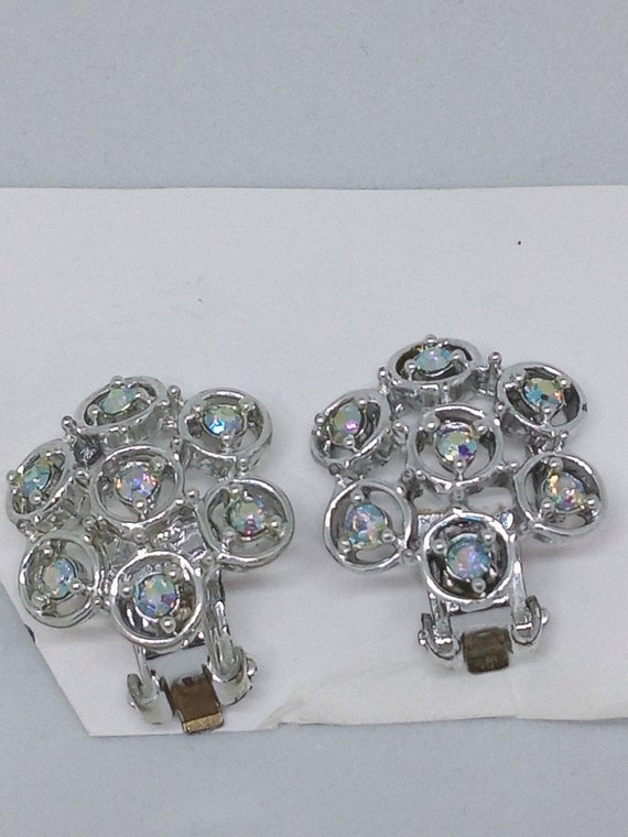 Vintage Signed Dodds Silver Tone Clip On Earrings - image 1