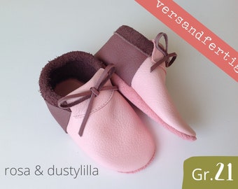 Moccasins with bow, baby shoes made of leather in pink & dustylilla, gr.21 for 40,90 Euro