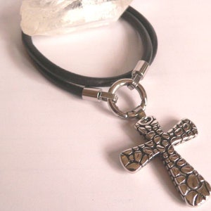 SGH079 Leather strap with stainless steel ring and cross image 1