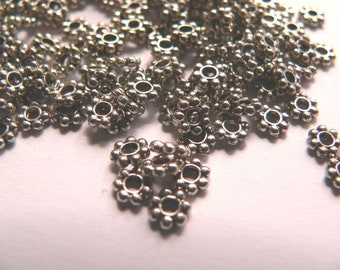 TSP305 - 200 Metal Beads - Spacer - Flowers