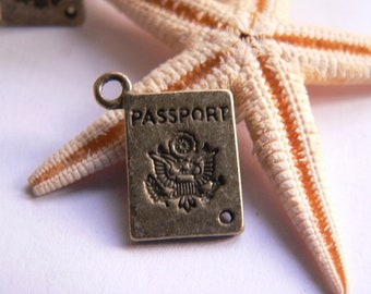 TBA175 - 5 Schmuckanhänger - Passport