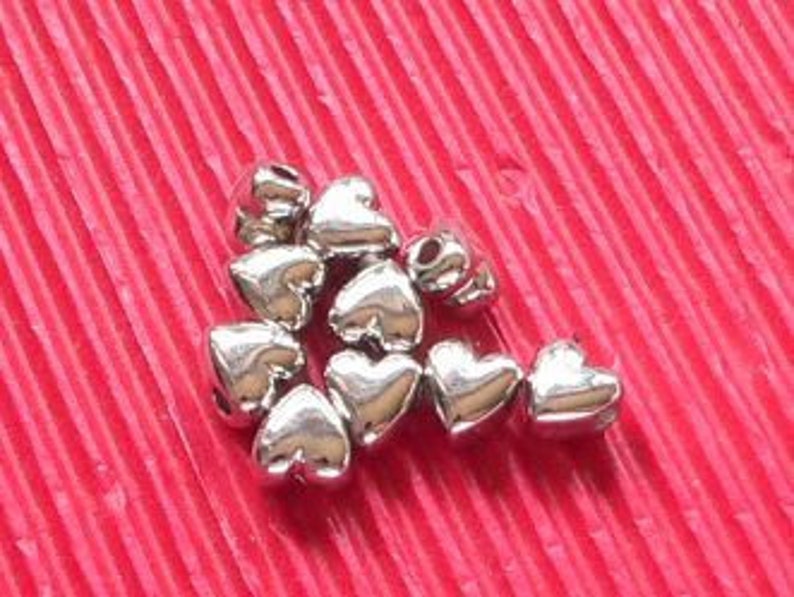 TSP148-10 Heart beads image 2