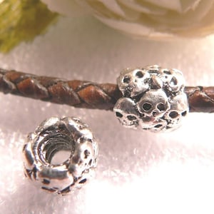 TSP360 - 2 perline modulo - Teschi - Perline a foro grande