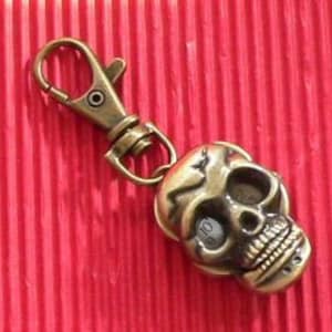 U007 1 Pendant Watch Skull Bronze image 1