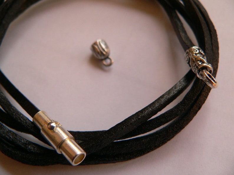 2 Leather straps-square-Black image 1