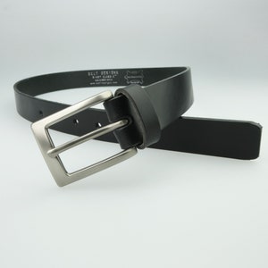 Black Leather Belt - Full Grain Leather - Matt Nickel Buckle - 3cm ( 1 3/16&quot;) Wide