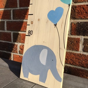 Bâton de mesure en bois éléphant bleu pour enfant cadeau personnalisé et durable pour baptême, naissance ou premier anniversaire image 6