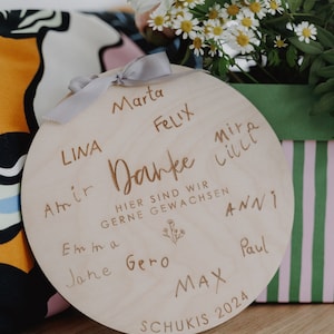 Abschiedstafel mit Kindernamen für Erzieher / Erzieherinnen / Tagesmütter aus Holz