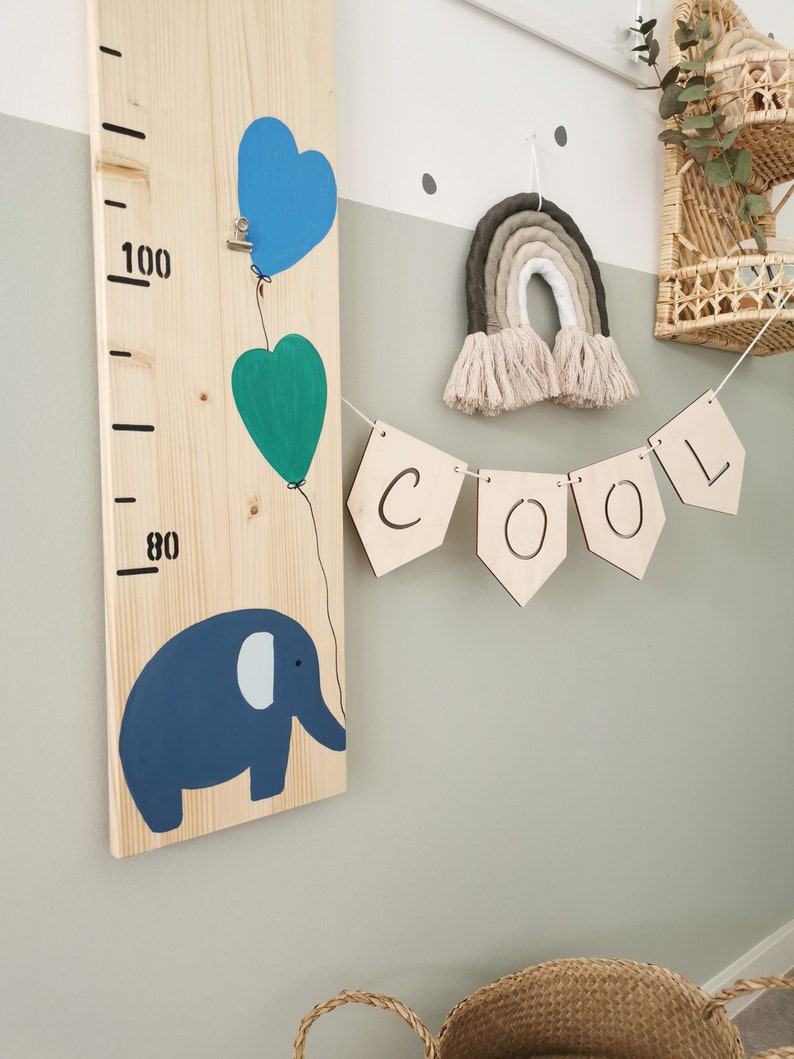 Bâton de mesure en bois éléphant bleu pour enfant cadeau personnalisé et durable pour baptême, naissance ou premier anniversaire Standard