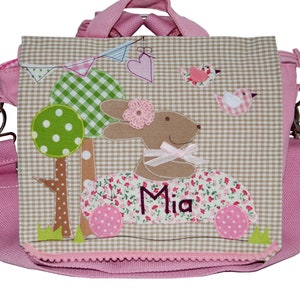 Kindergartenrucksack mit Namen Beiges Hasenrennen Kinderrucksack, Hasenrucksack, Geschenk Kinder, Mädchenrucksack, personalisiert, Hase Bild 1