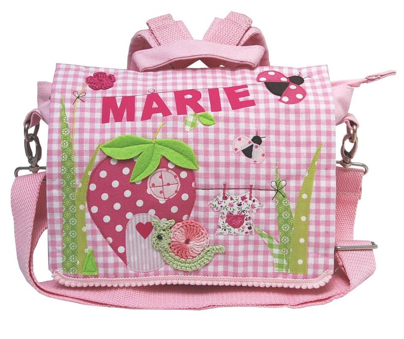 Kindergartenrucksack Erdbeerhäuschen pink mit Namen, personalisiert, Schnecke, Marienkäfer, Kinderrucksack, Kindertag, Kindergeschenk Bild 1