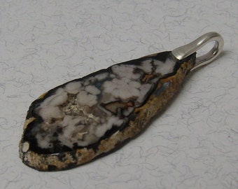 pendant with agate