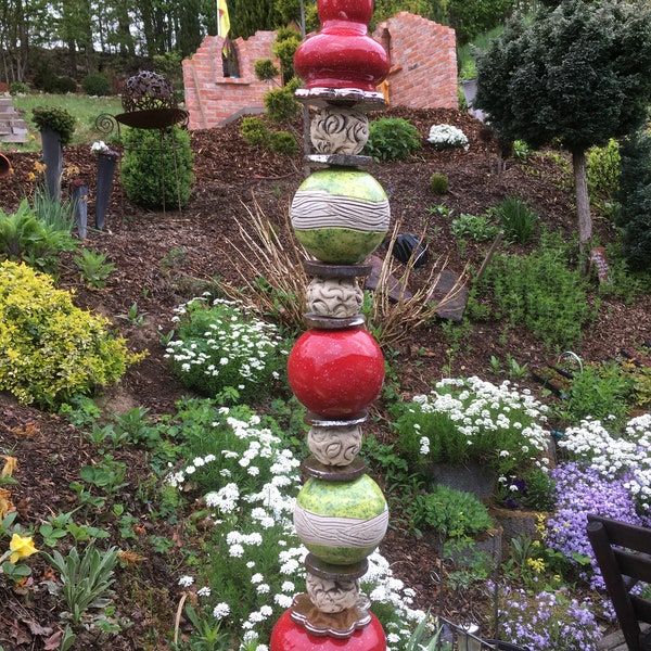 Gartenstele ,Keramikstele,Beetstecker in rot und grün  Nr. 136