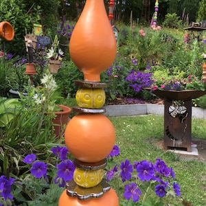 Ceramic stele, garden stele, bed stake in orange and yellow