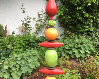Keramikstele , Gartenstele bunt  76 cm hoch  Nr. 119