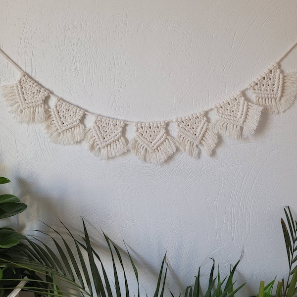 Makramee Girlande Bunting Banner für Boho-Wanddekor oder Partydekoration, Kinderzimmerdekor, gewebte Wandkunst, Makramee-Wandbehang, Fotoprop