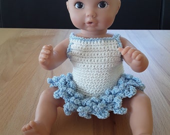 Doll's bag crocheted