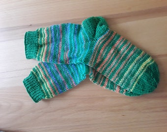 Chaussettes en laine tricotées à la main